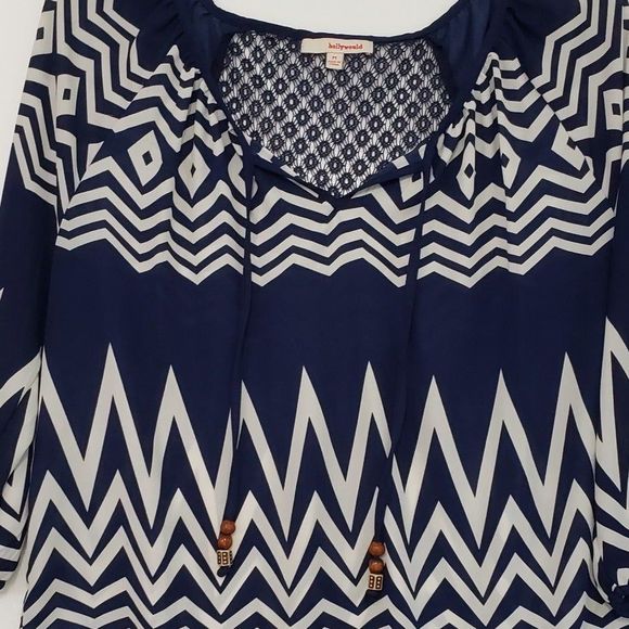 Hollywould Women's Medium Boho Style Blouse with 3/4 Sleeves - Picture 10 of 11